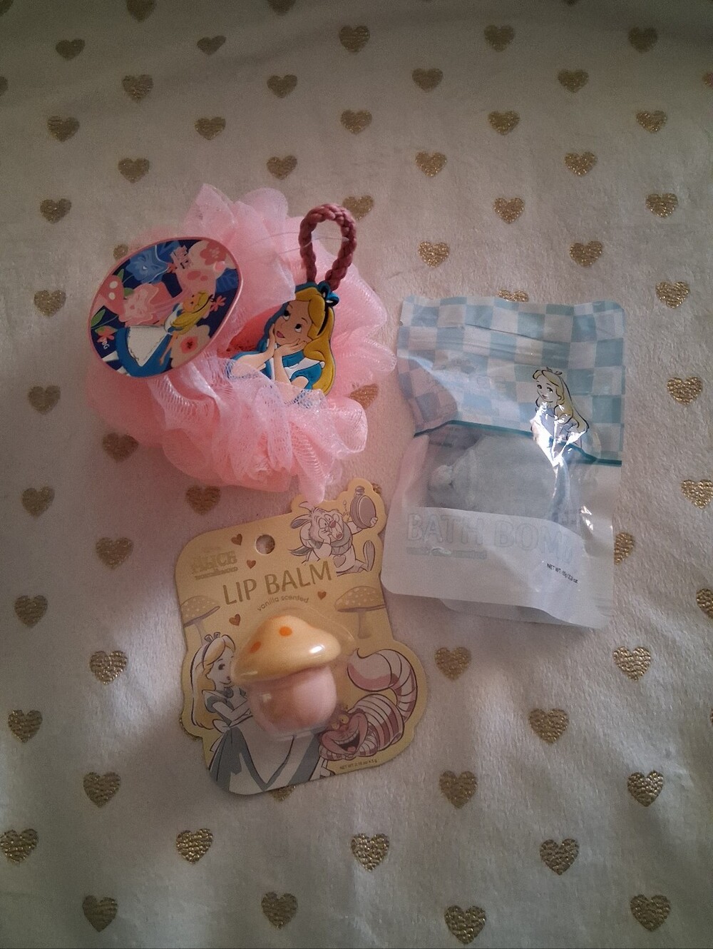 ✂️ 3/$15 *NWT* Disney Alice In Wonderland Bath Set & Lip Balm